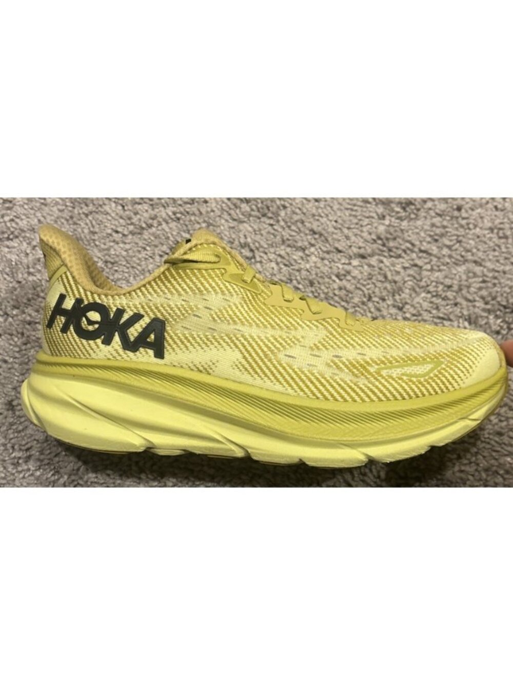 Women's Size 8.5B - Hoka One One HOKA Clifton 9 Golden Lichen